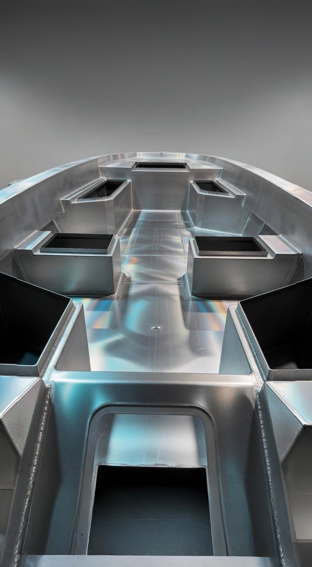 aluminum boat in production